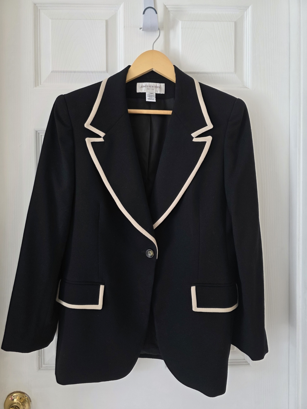 VTG 90s Jones New York Petite Size 14P Black Blazer with Cream Contrast Piping M